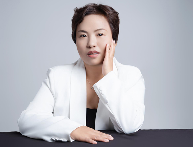 孙效霞:行政主管