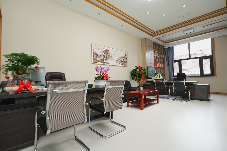 办公室2.jpg
